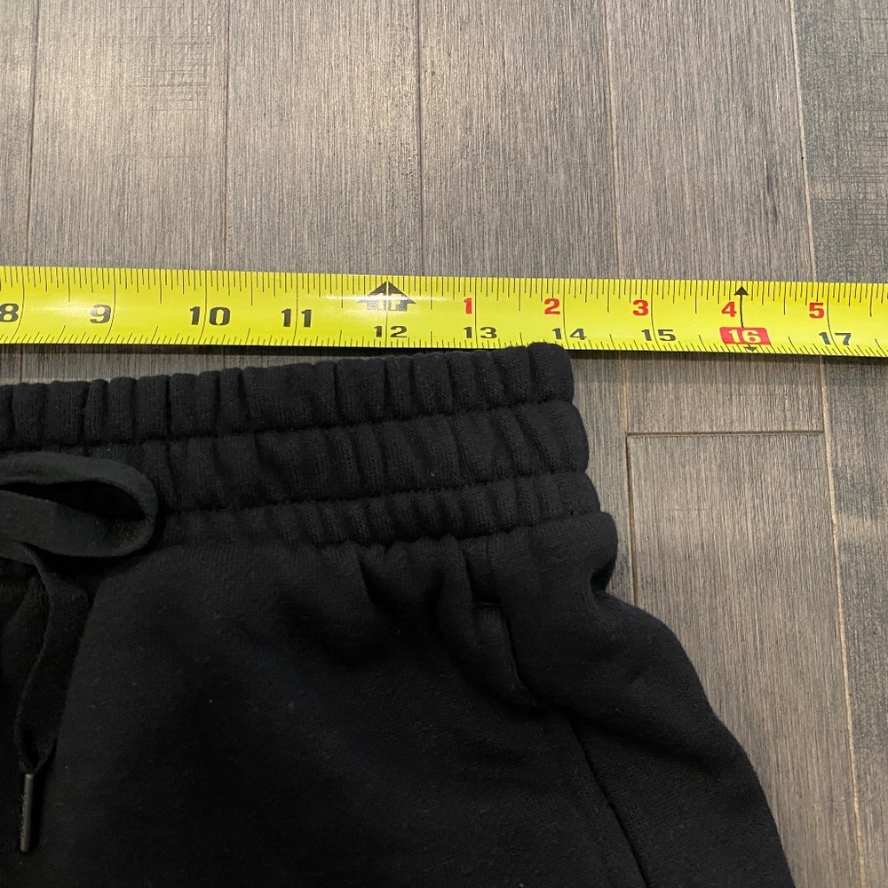 NWT Victoria's Secret Cotton High-Rise Fleece Shorts - Picture 5 of 8
